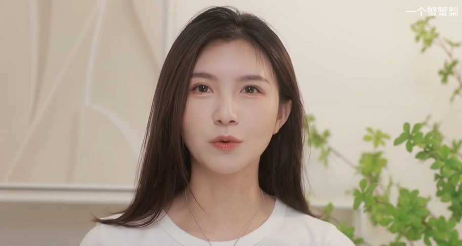 B站UP主“蟹蟹梨”長相酷似蒂法爆火！簡直一模一樣