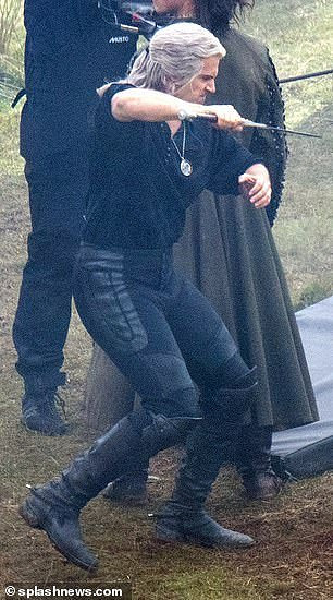 《巫師》劇集第三季現已開拍 拍攝現場照曝光 《巫師》劇集第三季現已開拍 拍攝現場照曝光