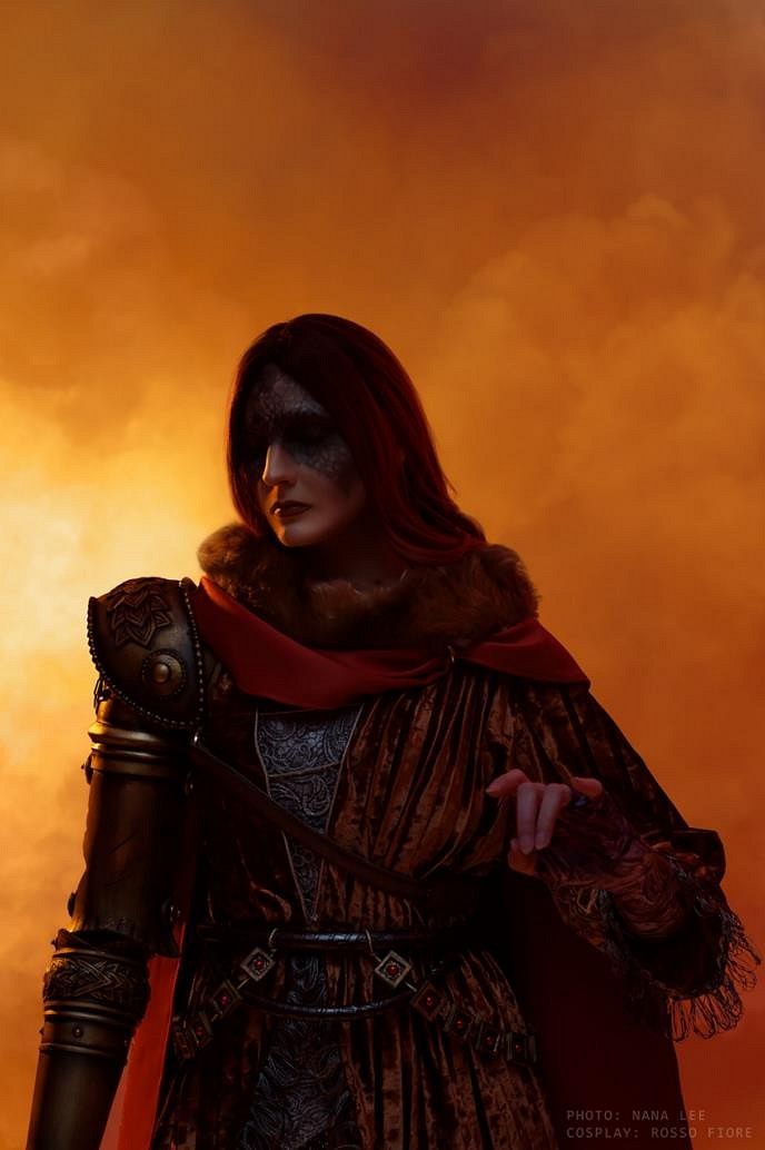 一毛一樣?俄妹COS《艾爾登法環》女武神:迎戰碎星! 一毛一樣?俄妹COS《艾爾登法環》女武神:迎戰碎星!