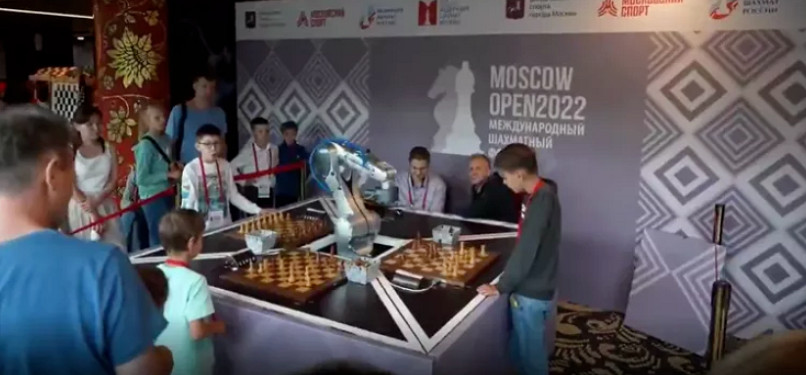 槽點挖掘機:小新家32年的房貸今天終於結清了 槽點挖掘機:小新家32年的房貸今天終於結清了