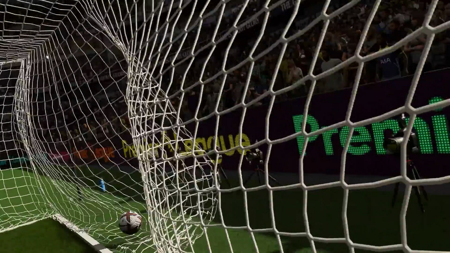 《FIFA 23》新預告片:介紹全新「比賽日」遊戲體驗 《FIFA 23》新預告片:介紹全新「比賽日」遊戲體驗