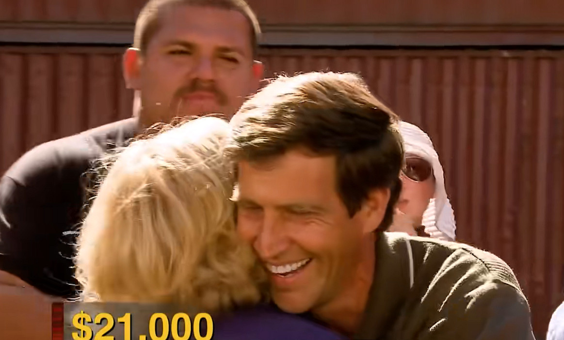 從快遞一路開到倉庫貨櫃，開盲盒就這麽讓人上癮？