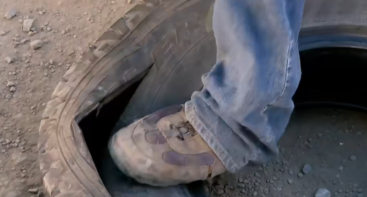 從快遞一路開到倉庫貨櫃，開盲盒就這麽讓人上癮？