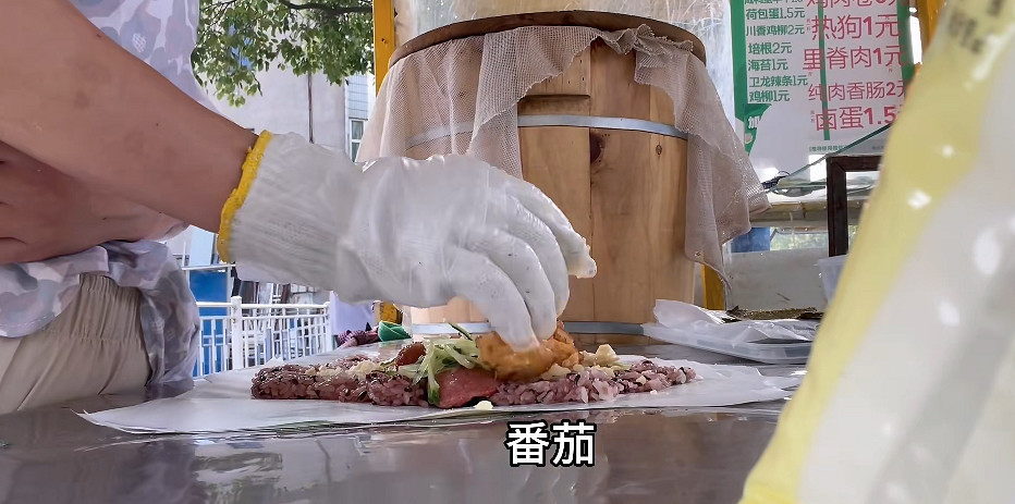 當沉浸式體驗遇上雲霄飛車,氣氛一下子不對勁了起來… 當沉浸式體驗遇上雲霄飛車,氣氛一下子不對勁了起來…