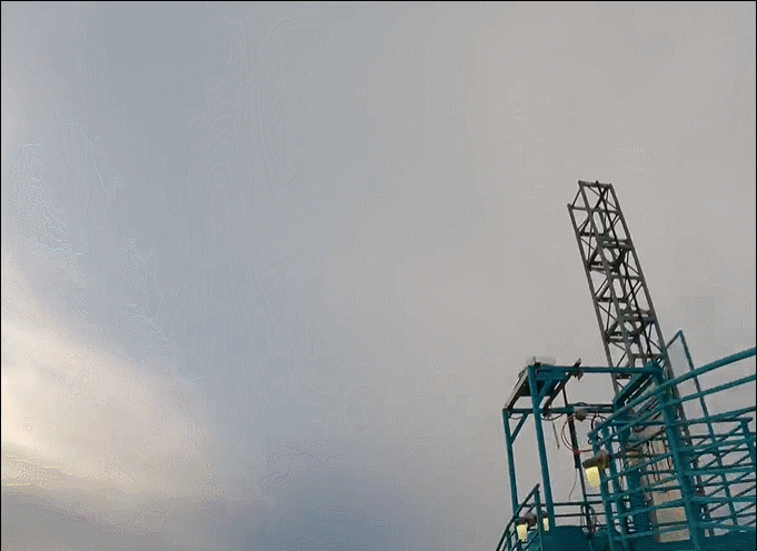 當沉浸式體驗遇上雲霄飛車,氣氛一下子不對勁了起來… 當沉浸式體驗遇上雲霄飛車,氣氛一下子不對勁了起來…