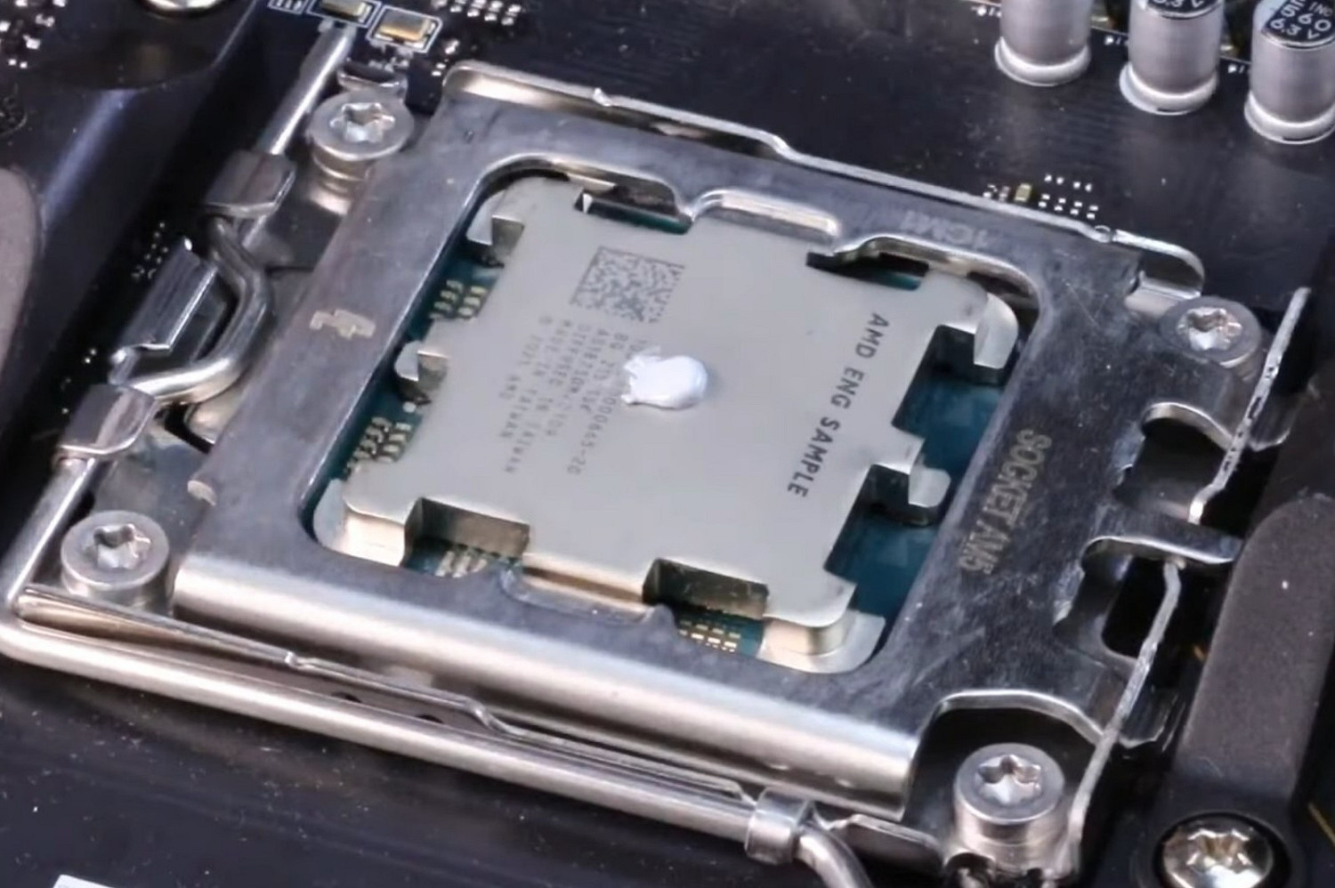 AMD銳龍7000告別脆弱針腳:八爪魚設計用心良苦 AMD銳龍7000告別脆弱針腳:八爪魚設計用心良苦