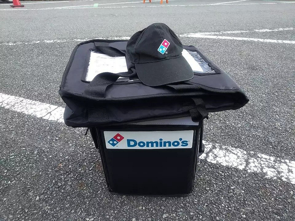 小島秀夫轉推外賣小哥照片：真人版《死亡擱淺》來了！