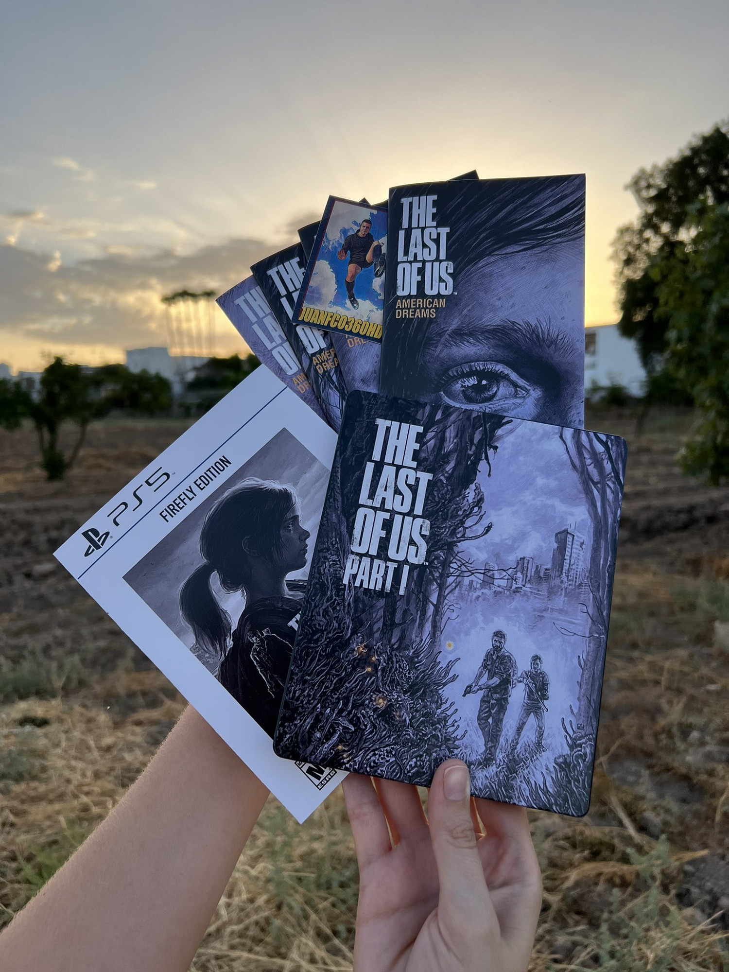 《最後生還者重製版》火螢版開箱!漫畫 設定集公開 《最後生還者重製版》火螢版開箱!漫畫 設定集公開