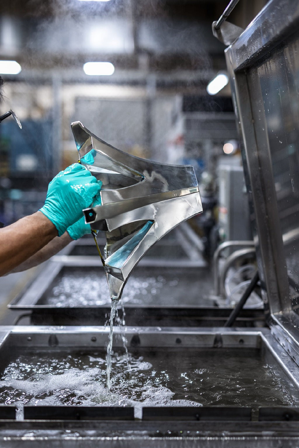 《LOL》S12全新召喚師獎杯閃亮登場 賽事新篇章將至