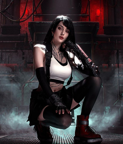 千呼萬喚始出來！俄妹COS《艾爾登法環》女武神二階段！