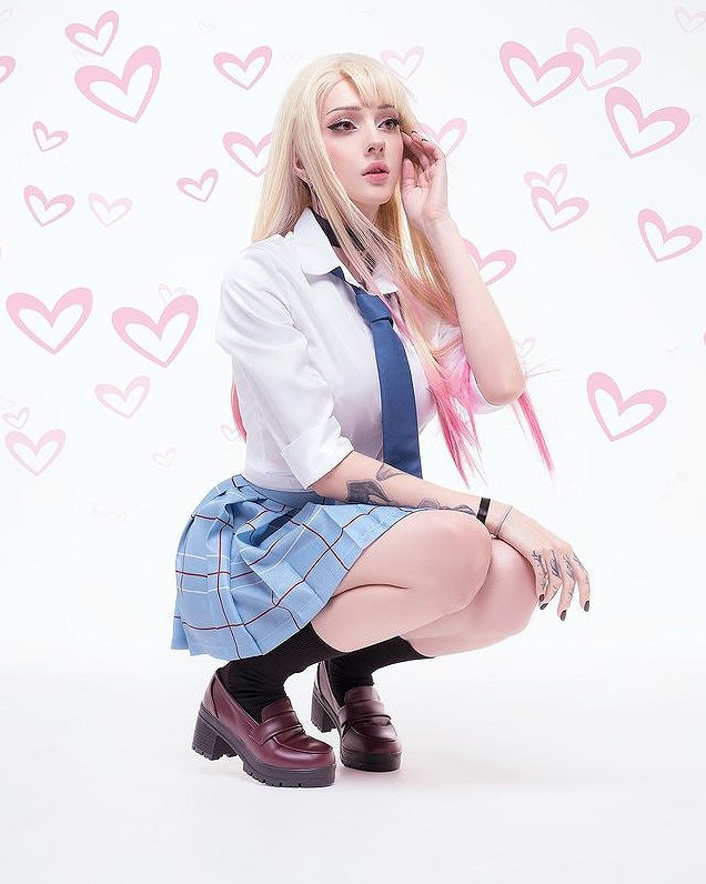 千呼萬喚始出來！俄妹COS《艾爾登法環》女武神二階段！