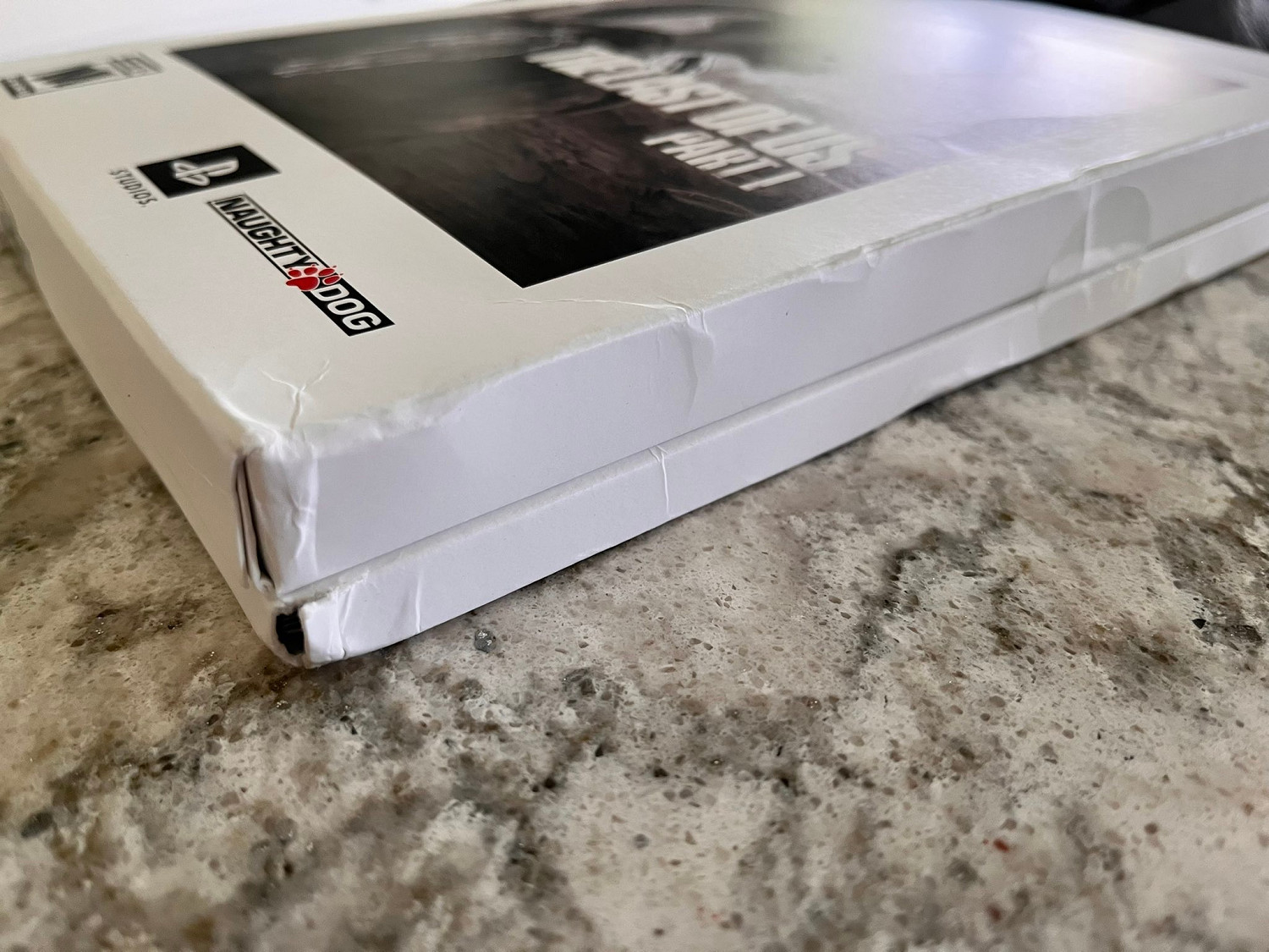 眾多玩家收到“戰損”《美末RE》火螢版:不可更換! 眾多玩家收到“戰損”《美末RE》火螢版:不可更換!