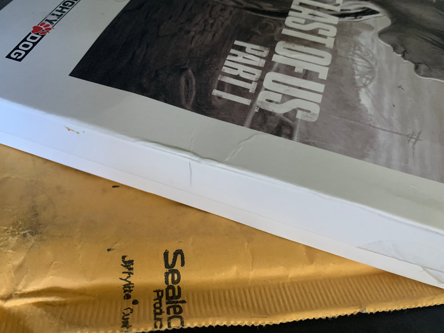 眾多玩家收到“戰損”《美末RE》火螢版:不可更換! 眾多玩家收到“戰損”《美末RE》火螢版:不可更換!