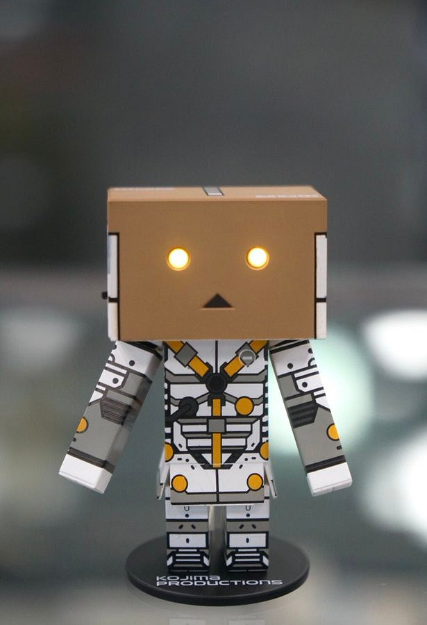 好可愛!小島秀夫曬超大《死亡擱淺》隱生蟲毛絨玩偶 好可愛!小島秀夫曬超大《死亡擱淺》隱生蟲毛絨玩偶