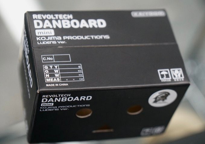 好可愛!小島秀夫曬超大《死亡擱淺》隱生蟲毛絨玩偶 好可愛!小島秀夫曬超大《死亡擱淺》隱生蟲毛絨玩偶