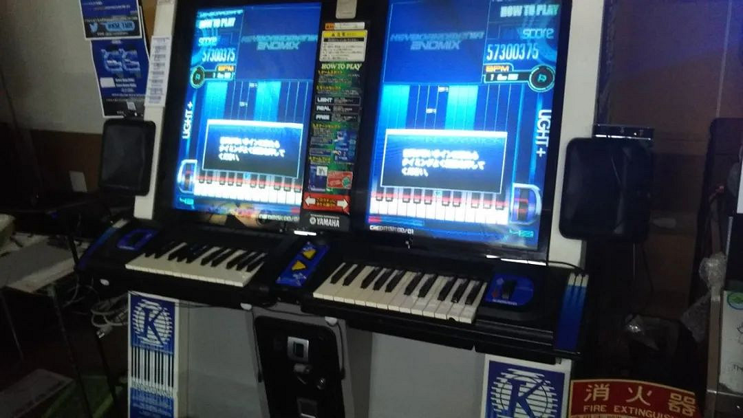 還記得風靡全球的跳舞機嗎 時至今日仍然是街機廳主力