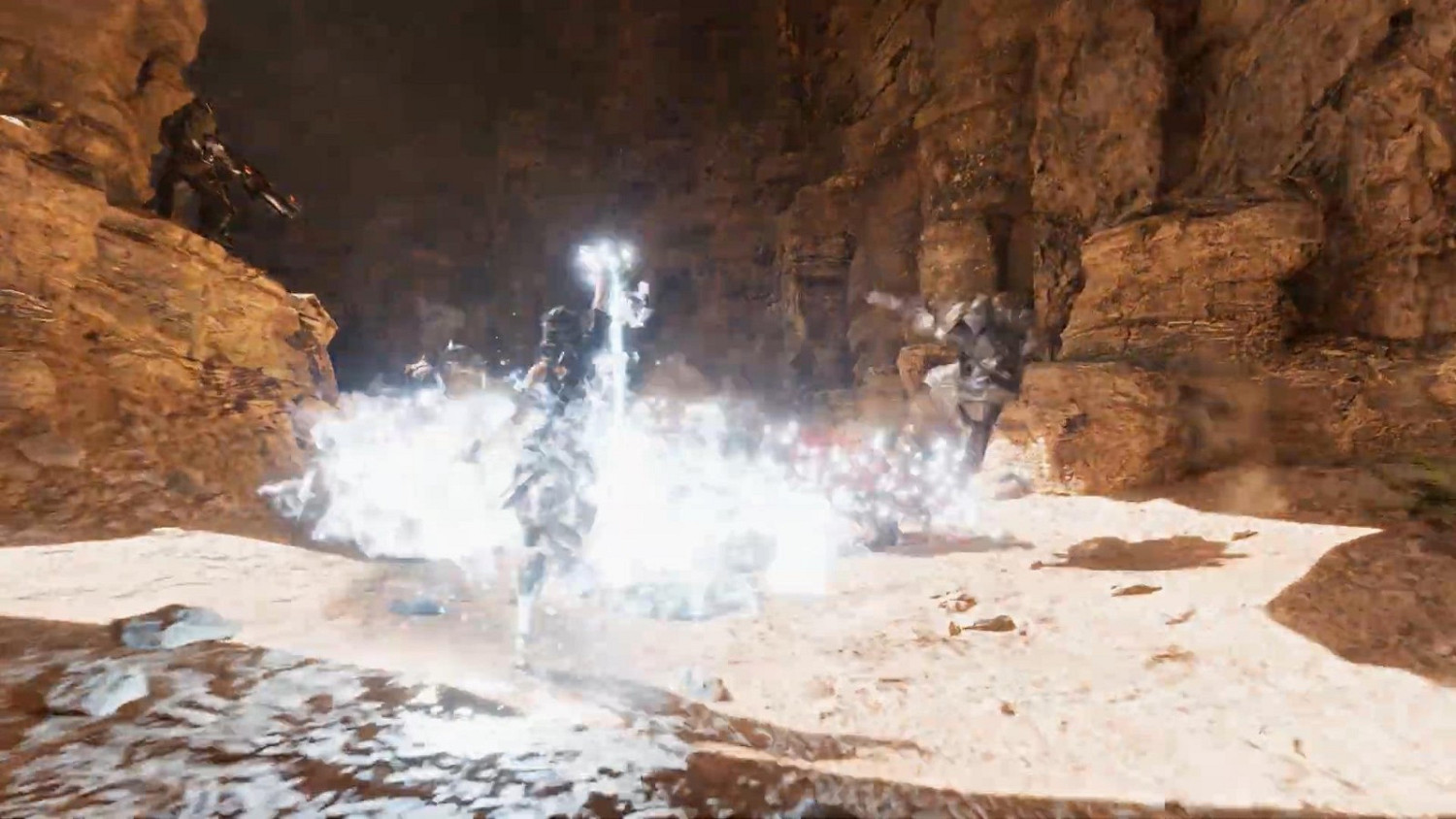 免費韓遊《第一後裔》新預告 帥哥美女勇往直前