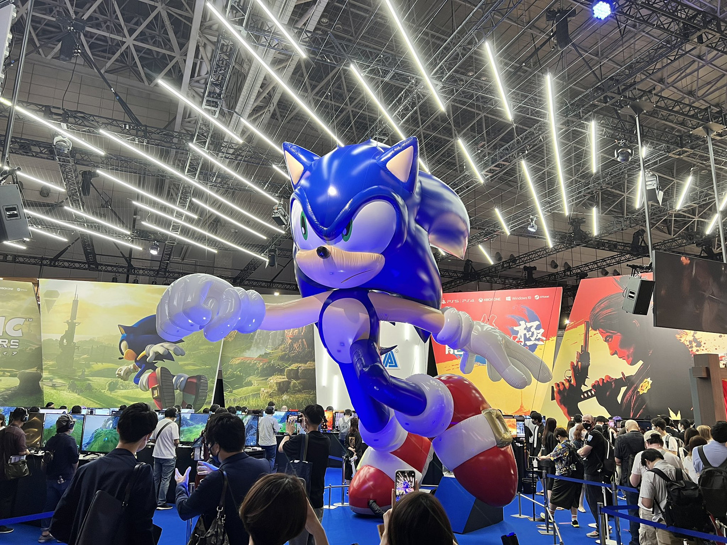 TGS22:現場活動照片一覽 萊莎肉腿與如龍Cos成頂流 TGS22:現場活動照片一覽 萊莎肉腿與如龍Cos成頂流