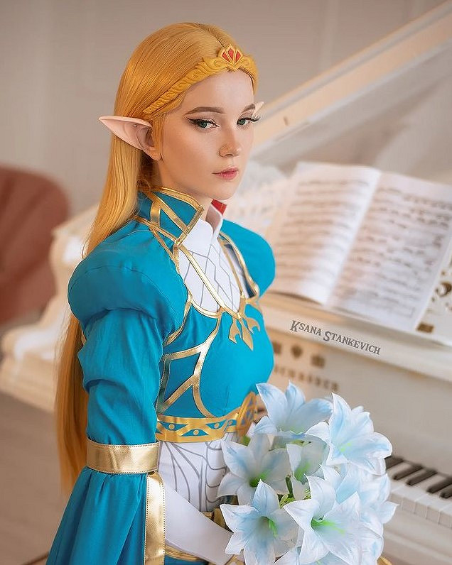 俄妹COS《塞爾達傳說》公主：性感內衣版看呆林克！