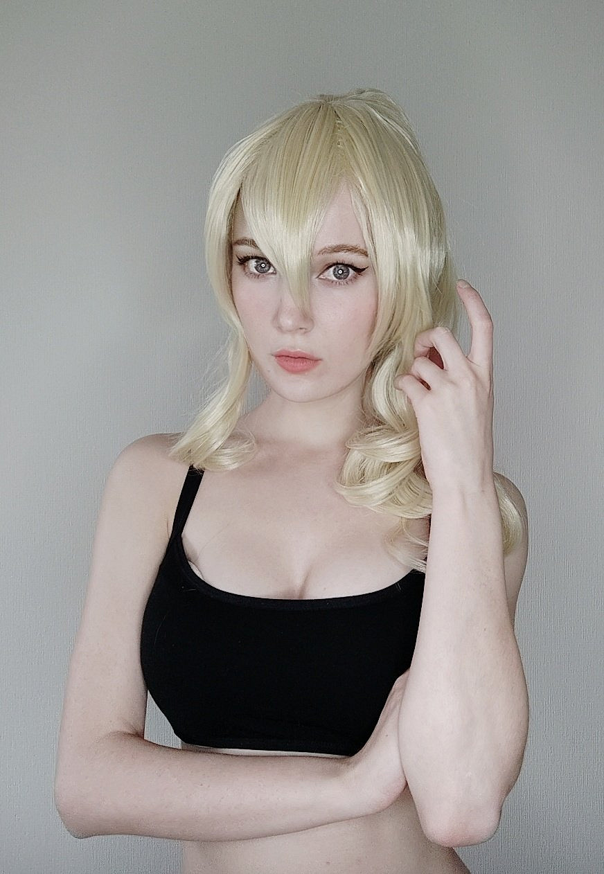 俄妹COS《塞爾達傳說》公主：性感內衣版看呆林克！