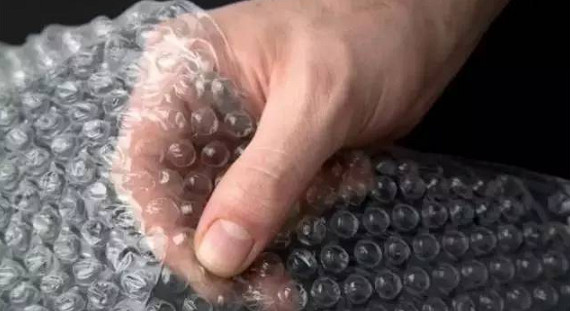 捏了3天的賽博泡泡紙,它能治好我的精神內耗嗎? 捏了3天的賽博泡泡紙,它能治好我的精神內耗嗎?