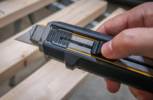 買了這個治療換彈癌的美工刀，我咋病情更重了