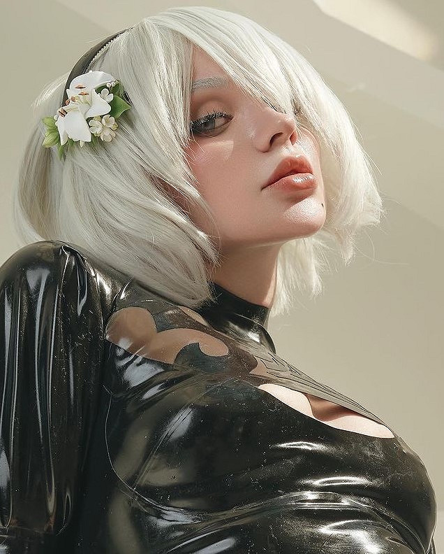 俄妹COS《LOL》金克斯：Alcoholy身材妖嬈表情浮誇！