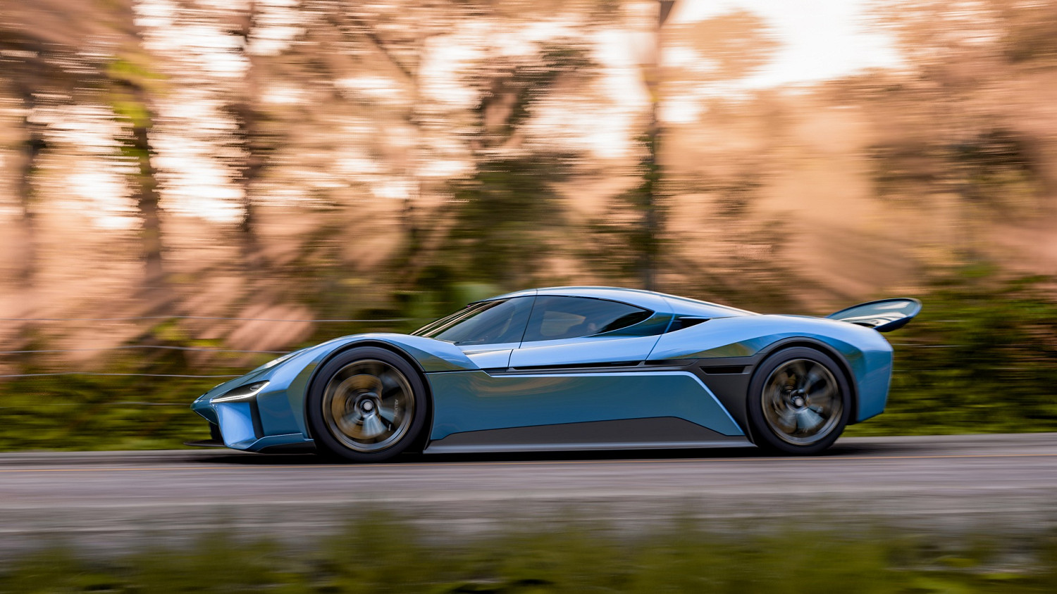 十年競速傳奇 領克新車揭開《極限競速:地平線5》十周年慶序幕 十年競速傳奇 領克新車揭開《極限競速:地平線5》十周年慶序幕