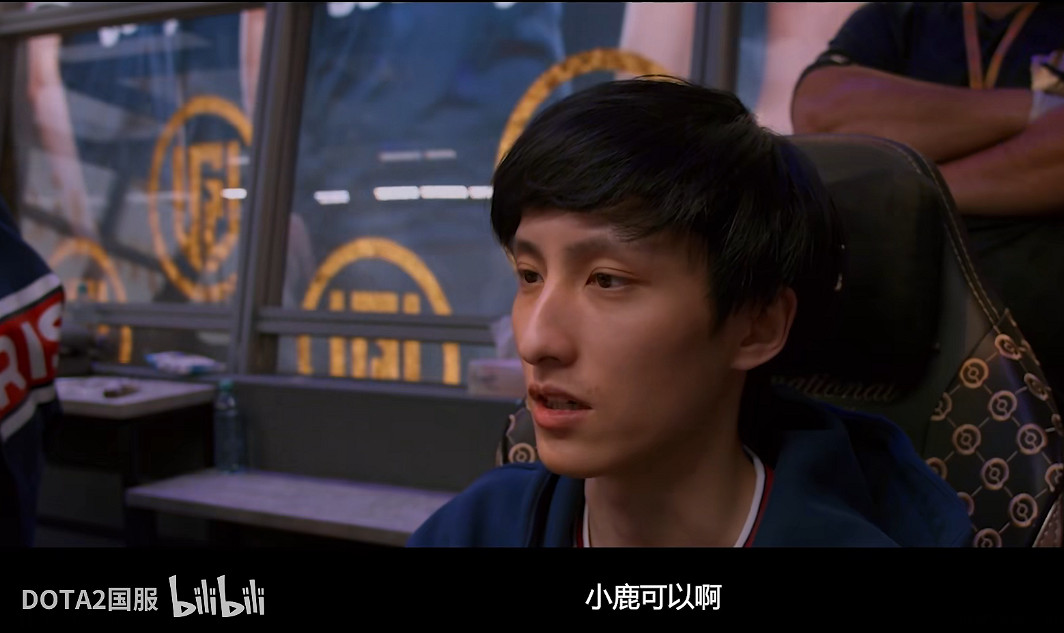 玻璃房裡的亞軍,沒有被槍指著頭 玻璃房裡的亞軍,沒有被槍指著頭