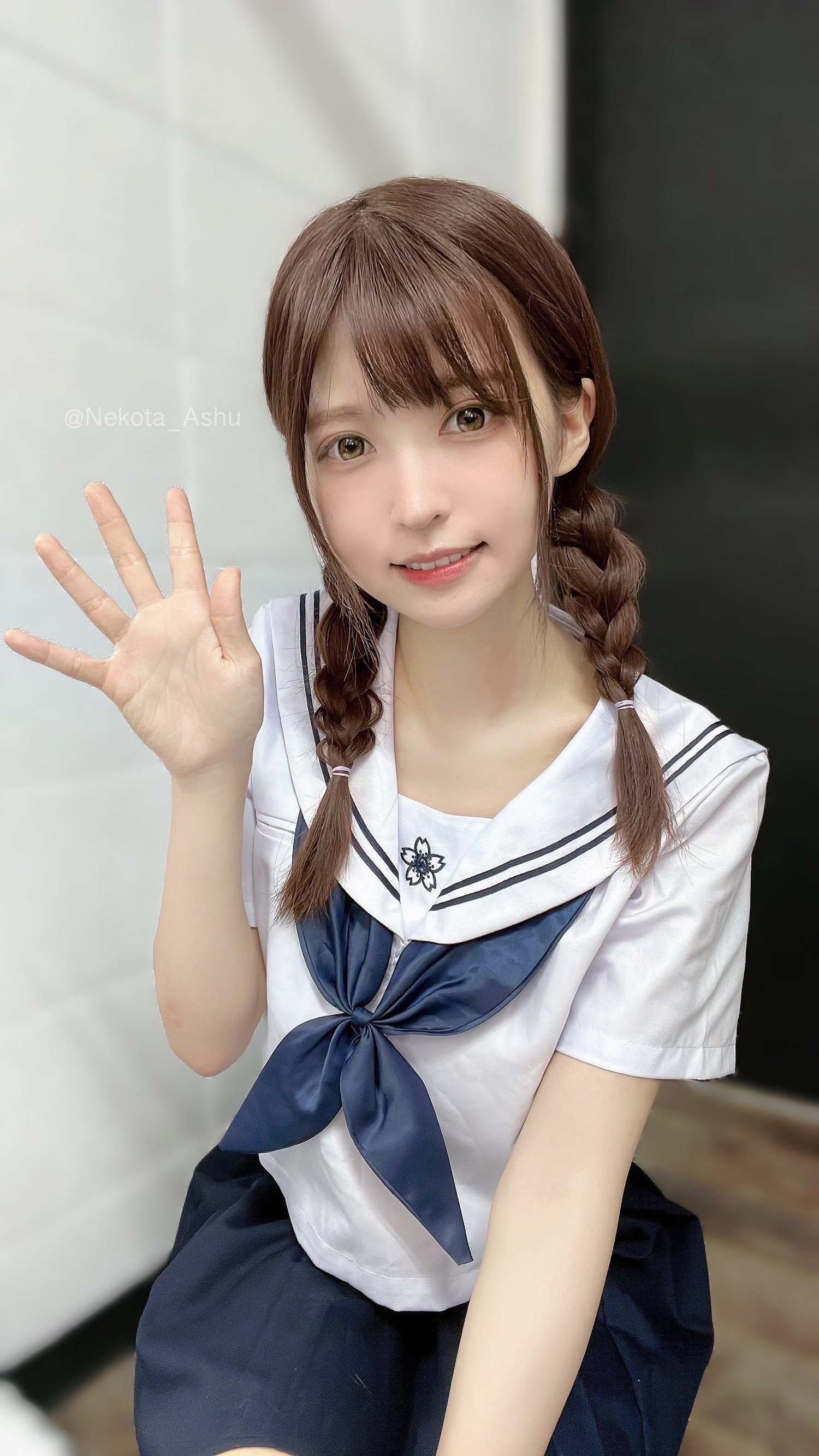 日本小姐姐COS《莉可麗絲》女主:引小島秀夫點讚! 日本小姐姐COS《莉可麗絲》女主:引小島秀夫點讚!