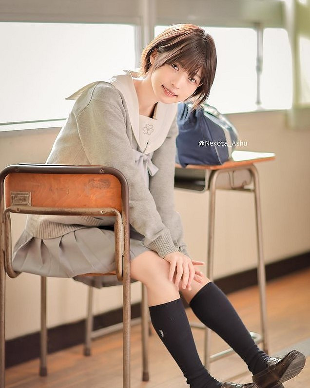 日本小姐姐COS《莉可麗絲》女主:引小島秀夫點讚! 日本小姐姐COS《莉可麗絲》女主:引小島秀夫點讚!