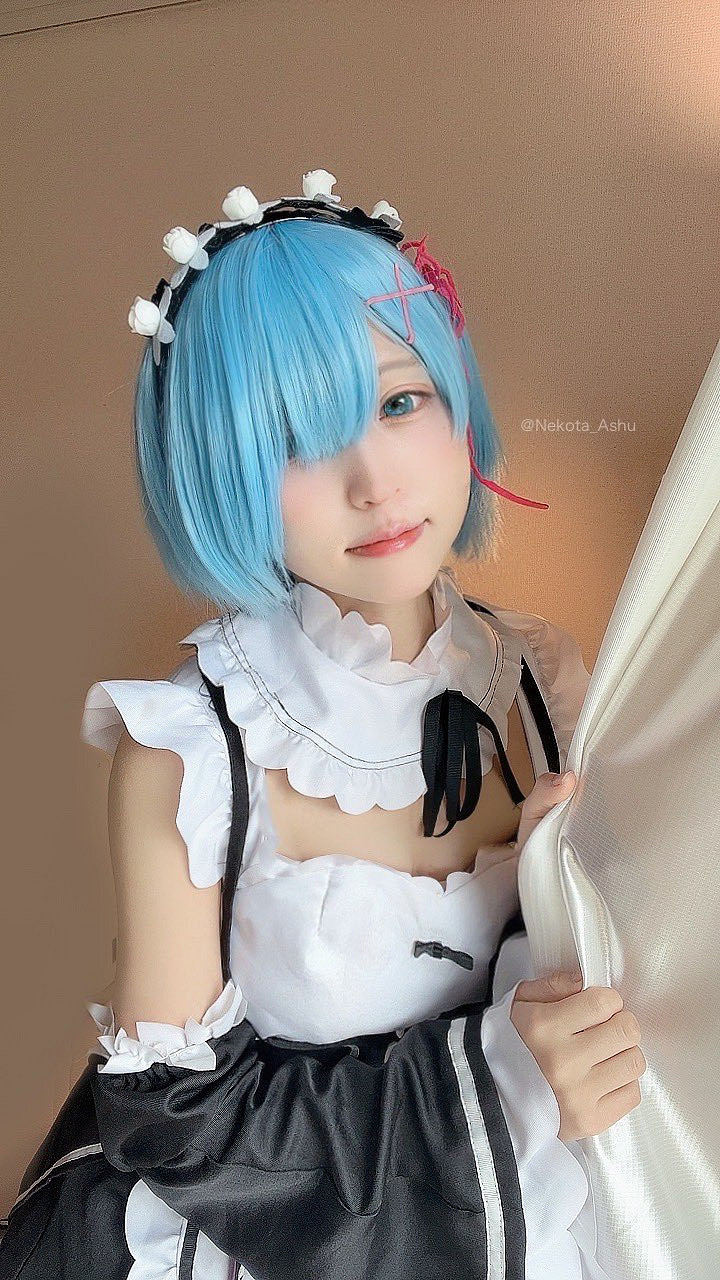 日本小姐姐COS《莉可麗絲》女主:引小島秀夫點讚! 日本小姐姐COS《莉可麗絲》女主:引小島秀夫點讚!