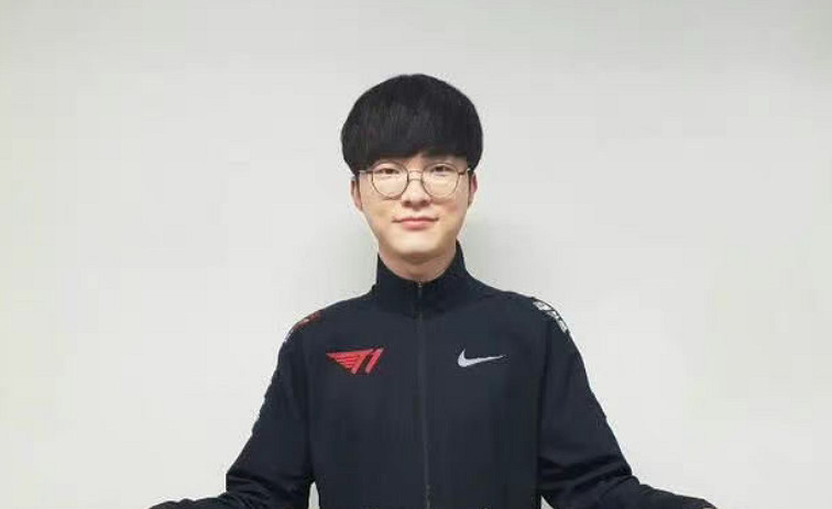 Faker採訪引熱議:這次世界賽我仍認為LCK要強於LPL Faker採訪引熱議:這次世界賽我仍認為LCK要強於LPL