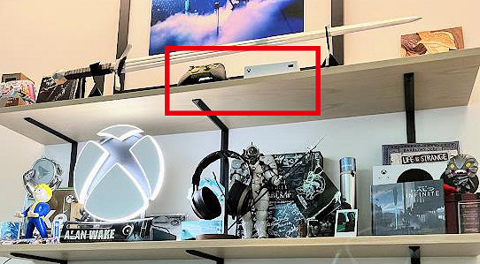 外接光碟機?Xbox老大菲爾斯·賓塞推特配圖泄露新硬體 外接光碟機?Xbox老大菲爾斯·賓塞推特配圖泄露新硬體