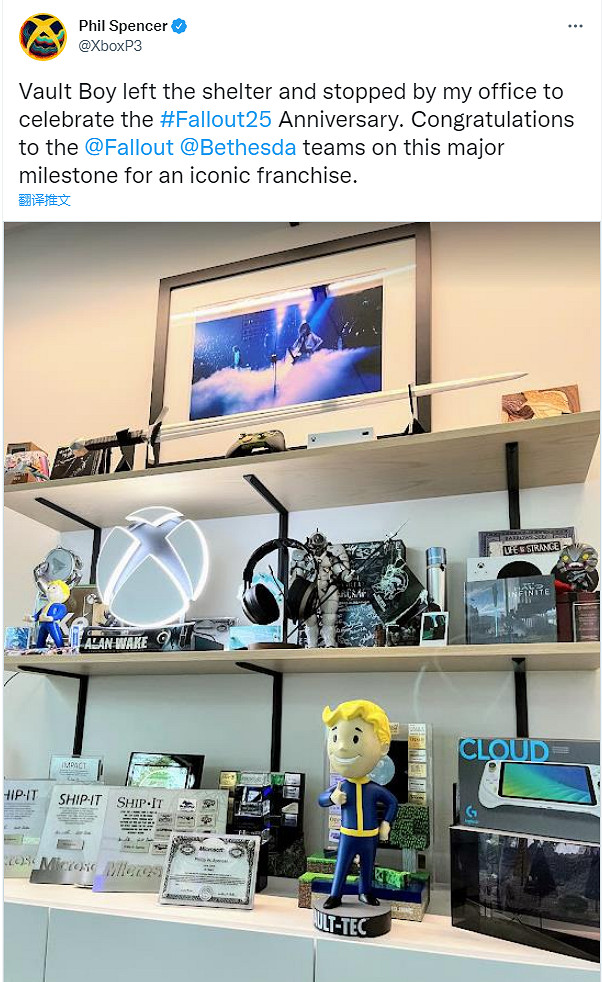 外接光碟機?Xbox老大菲爾斯·賓塞推特配圖泄露新硬體 外接光碟機?Xbox老大菲爾斯·賓塞推特配圖泄露新硬體