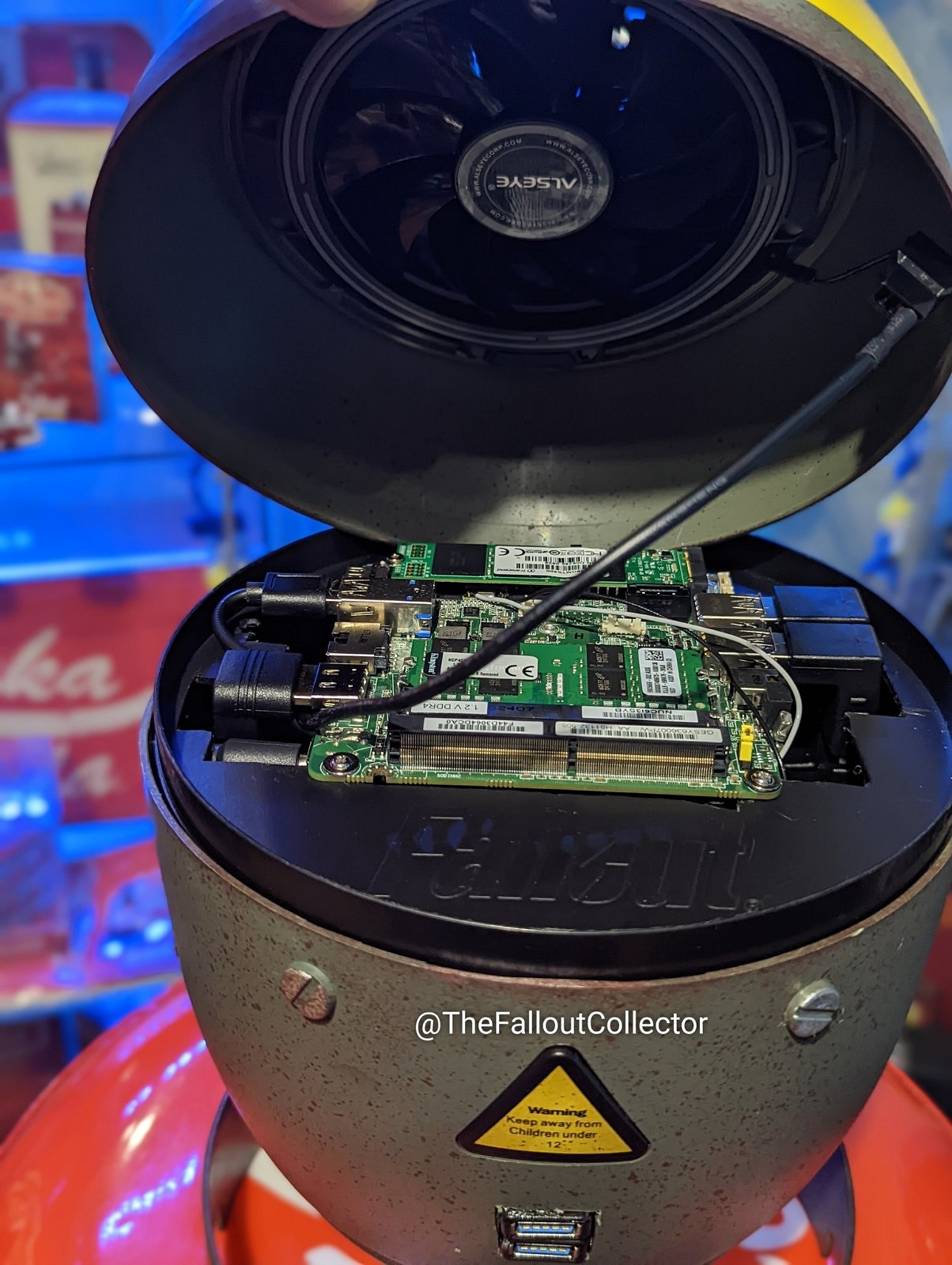 致敬《輻射：全集》 玩家將迷你核彈遊戲包裝改造成電腦