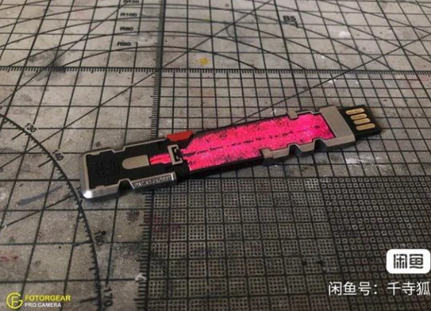 停留在25歲的電馭叛客玩家，和他找來夜之城的母親