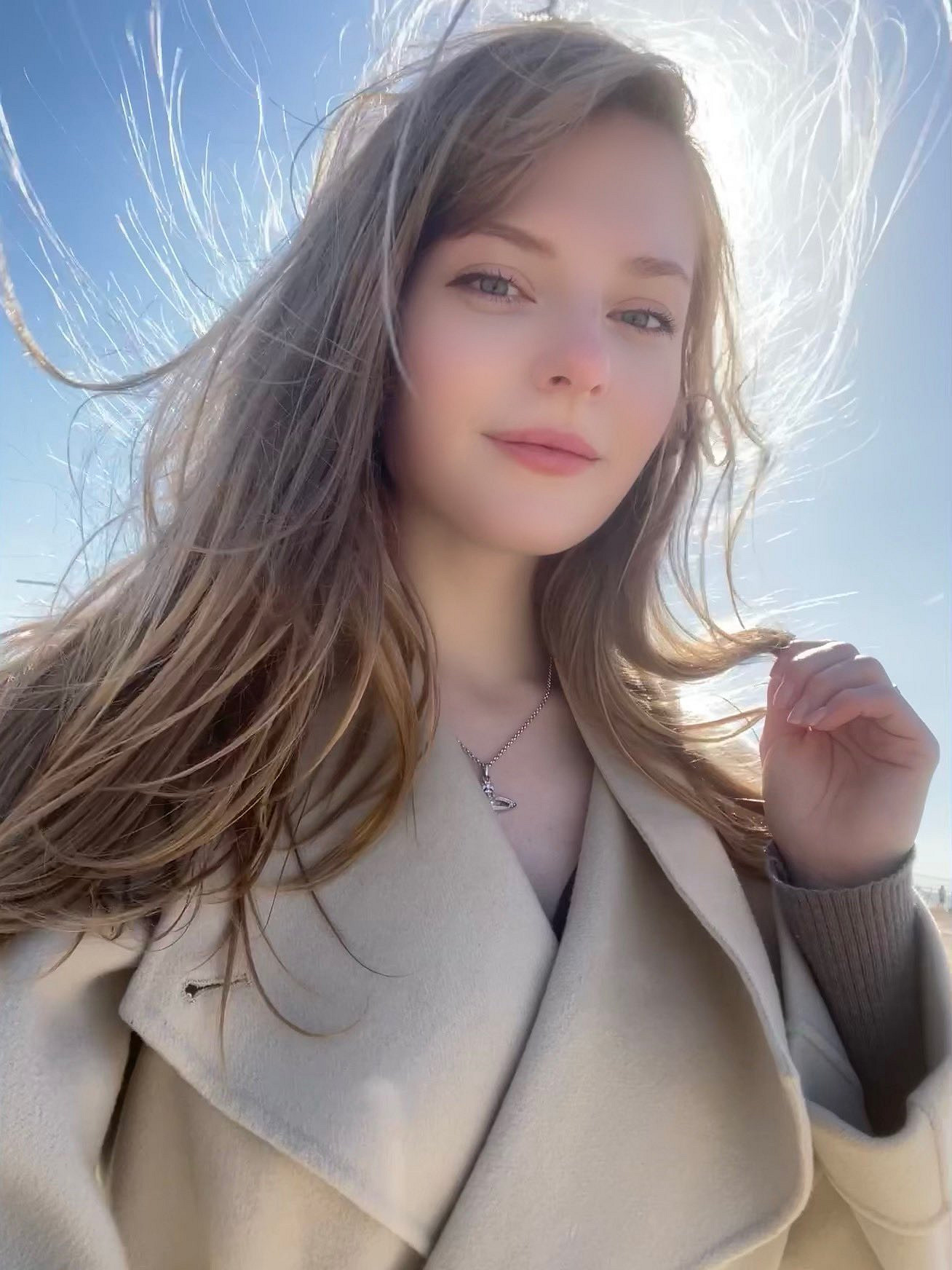 救你出火坑!《惡靈古堡4:重製版》礙事梨臉模美照! 救你出火坑!《惡靈古堡4:重製版》礙事梨臉模美照!