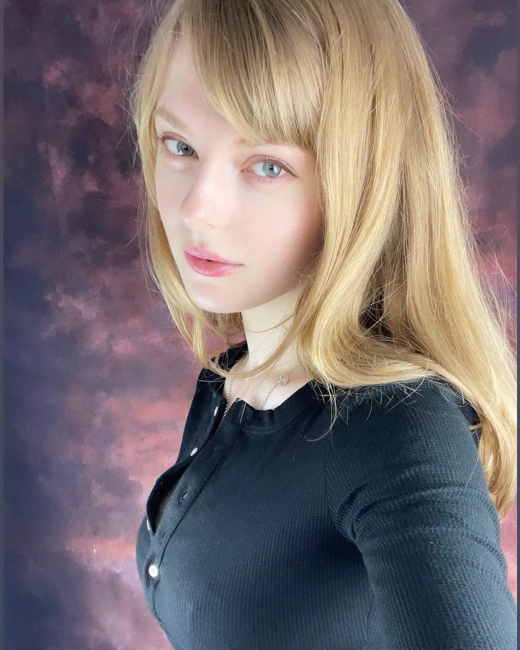 救你出火坑!《惡靈古堡4:重製版》礙事梨臉模美照! 救你出火坑!《惡靈古堡4:重製版》礙事梨臉模美照!