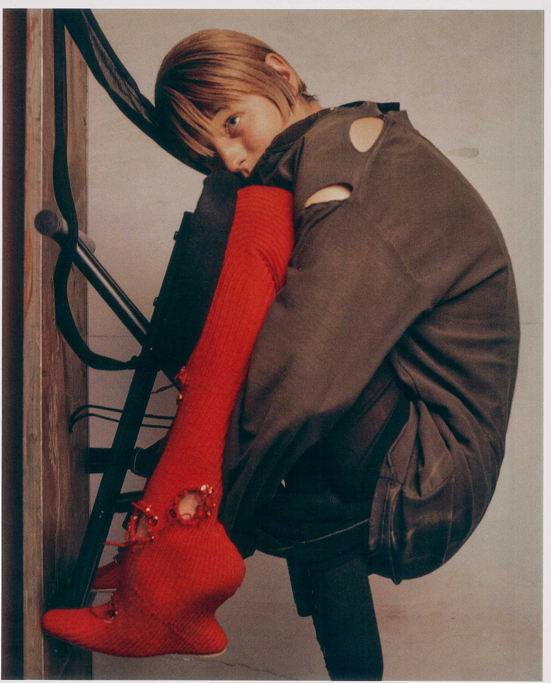 《王冠》戴安娜王妃演員曝最新雜誌 帥氣又古靈精怪