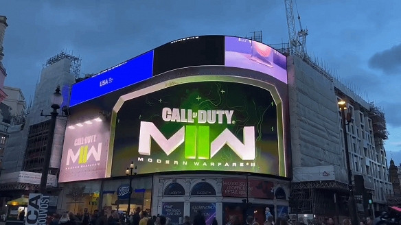 《COD19》裸眼3D廣告亮相倫敦廣場 玩家卻紛紛吐槽