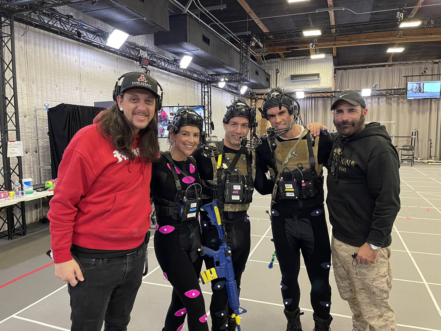 《決勝時刻19》女毒梟太迷人 玩家呼籲將其作為幹員