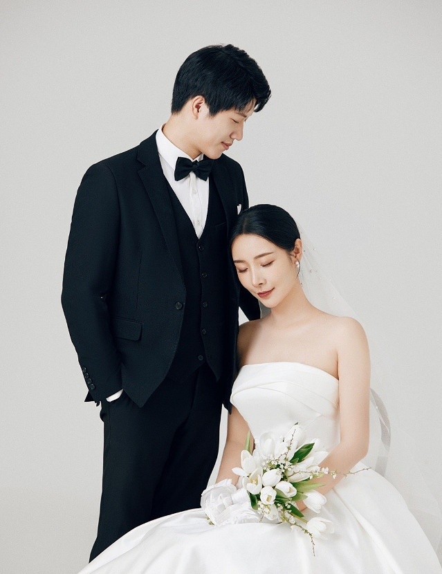 知名遊戲主播女流和YJJ已完婚!微博曬出甜蜜結婚照 知名遊戲主播女流和YJJ已完婚!微博曬出甜蜜結婚照