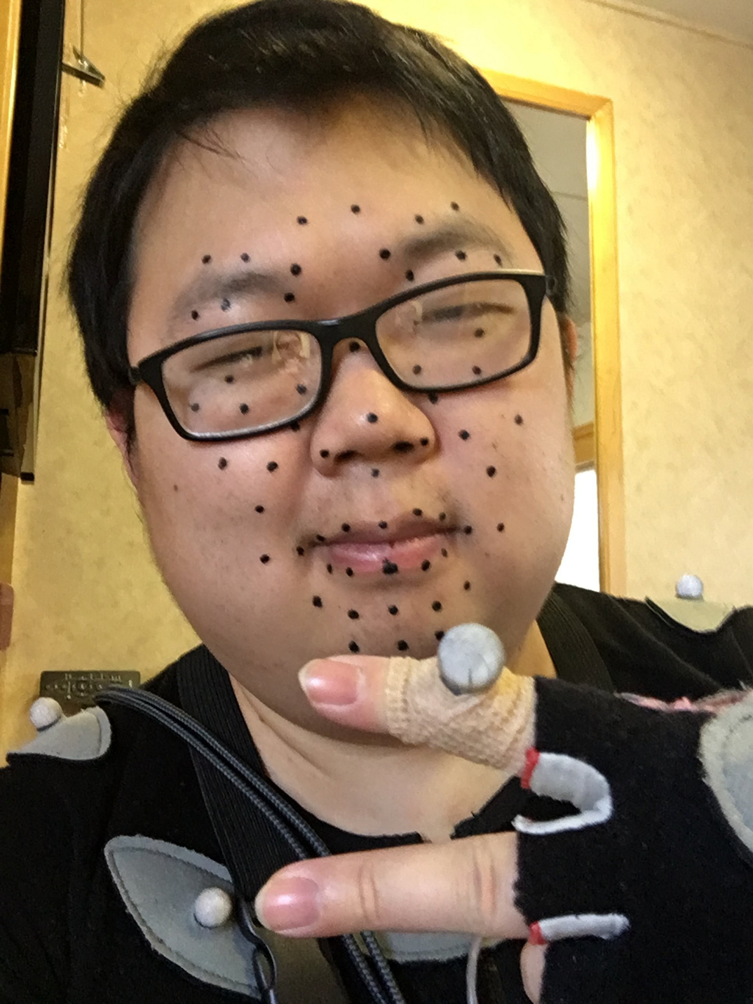 《戰神5》演員發文慶祝遊戲發售：曬鬆鼠滑稽動捕照！