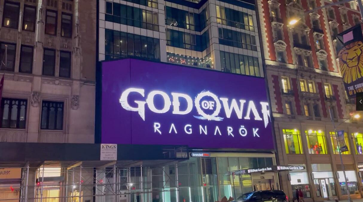 奎爺霸氣現身美國！《戰神5》廣告登上紐約時代廣場