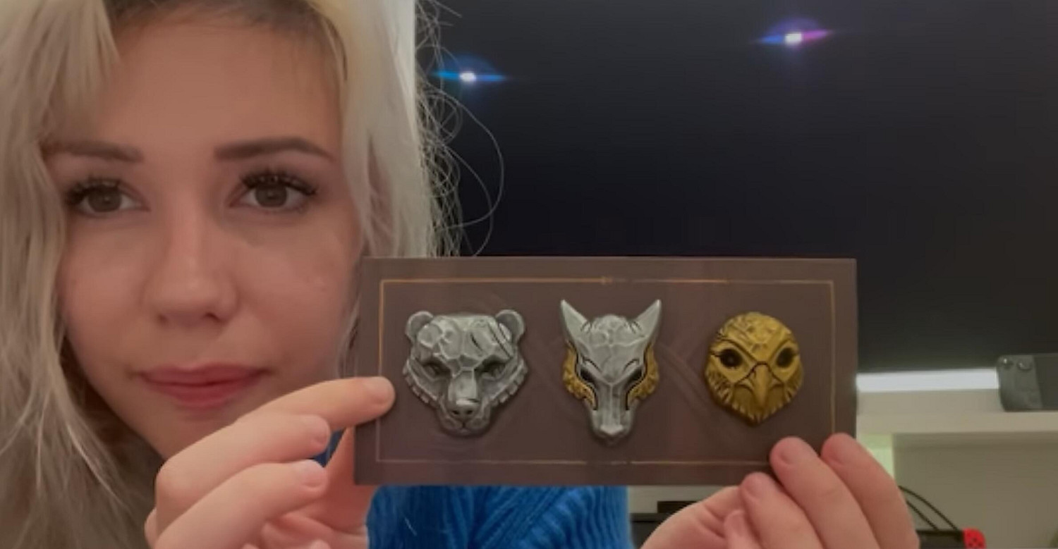 美女設計師開箱《戰神5》開發者版:一窺豐富內容! 美女設計師開箱《戰神5》開發者版:一窺豐富內容!