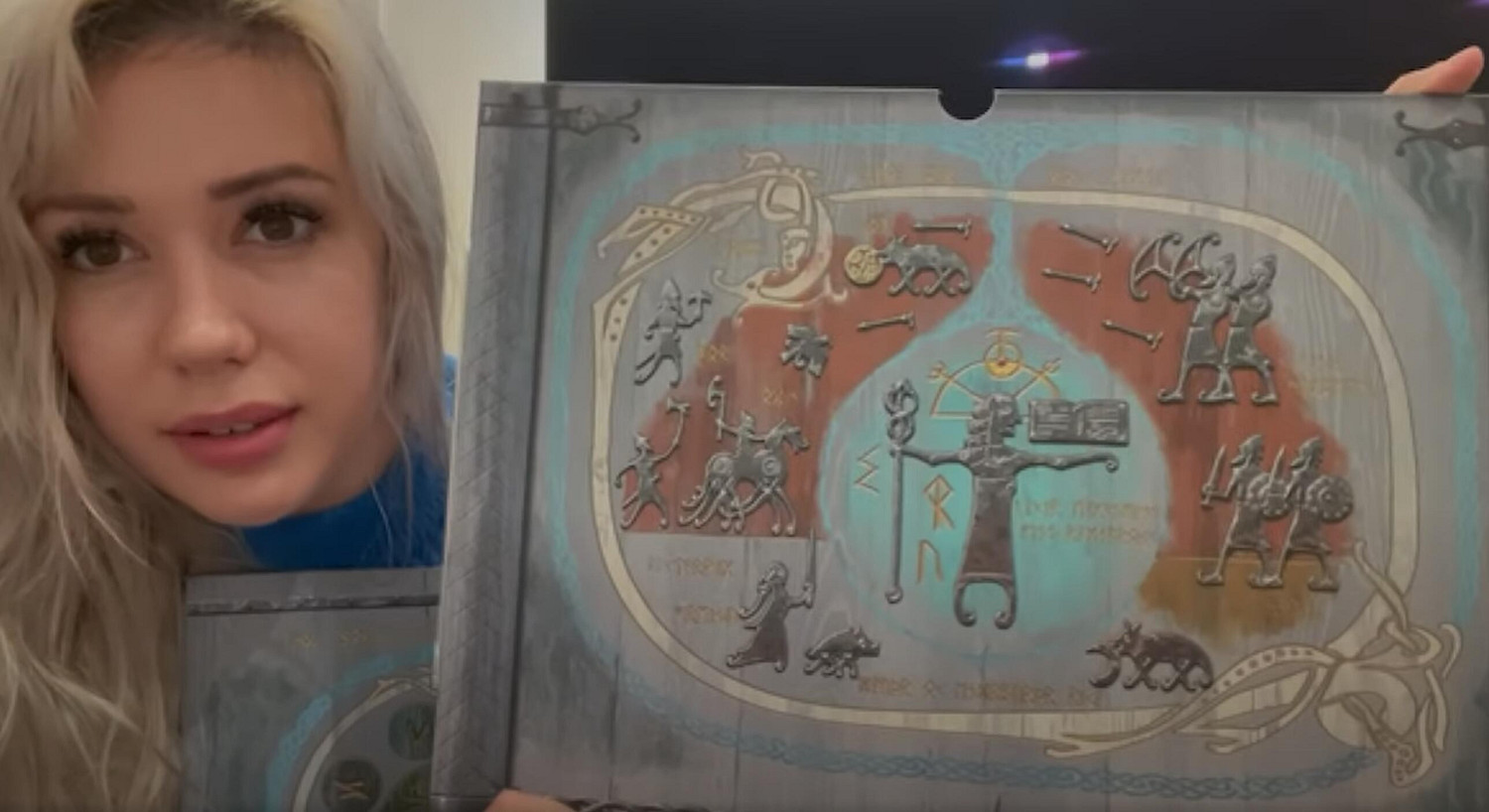 美女設計師開箱《戰神5》開發者版:一窺豐富內容! 美女設計師開箱《戰神5》開發者版:一窺豐富內容!