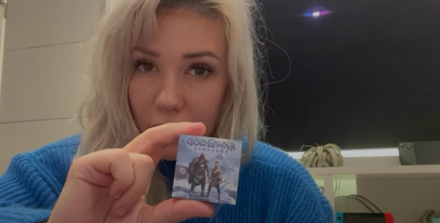 美女設計師開箱《戰神5》開發者版:一窺豐富內容! 美女設計師開箱《戰神5》開發者版:一窺豐富內容!