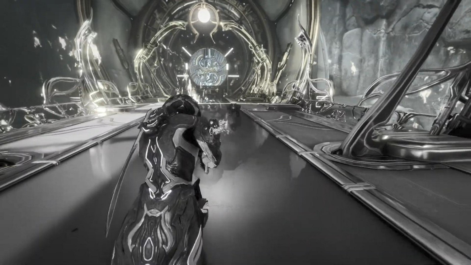 《戰甲神兵》“月之獵物”更新上線 新戰甲Voruna登場 《戰甲神兵》“月之獵物”更新上線 新戰甲Voruna登場