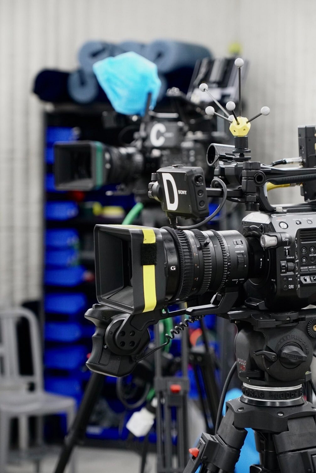 小島秀夫連發推特 展示與忽那汐裡合影畫面